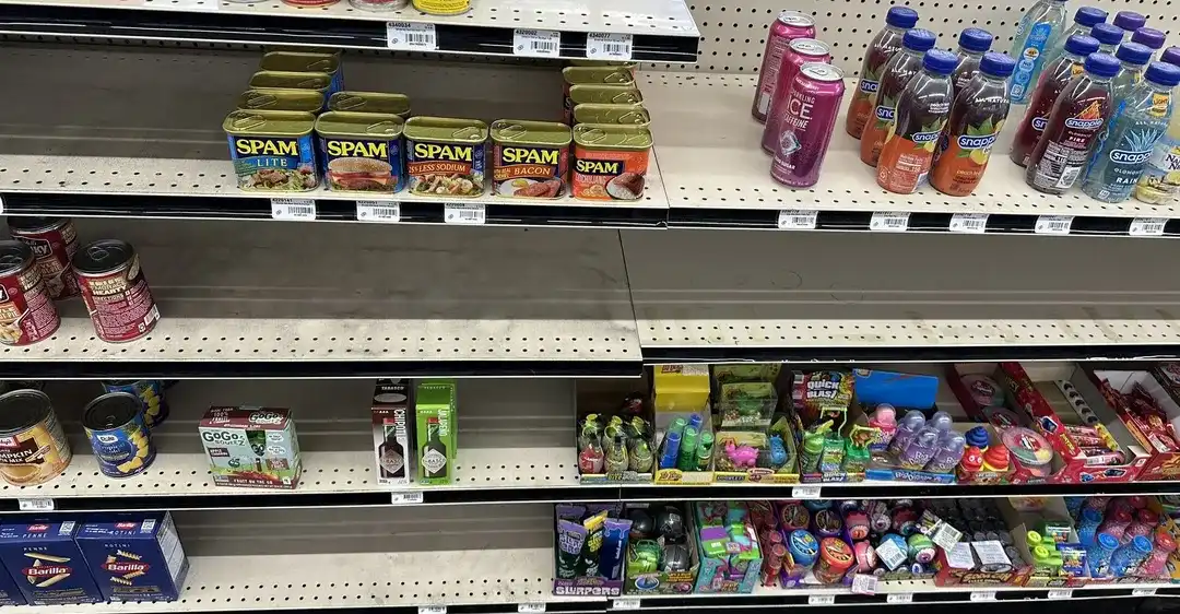 Lozier Gondola Shelving