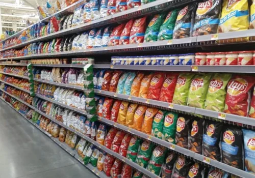 Gondola Shelving Applications by Industry